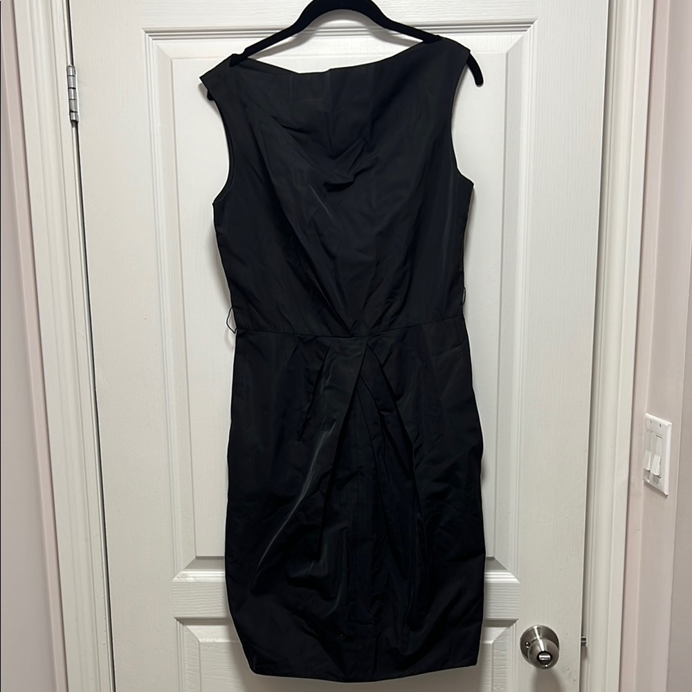 LIDA BADAY Elegant Black Sleeveless Dress